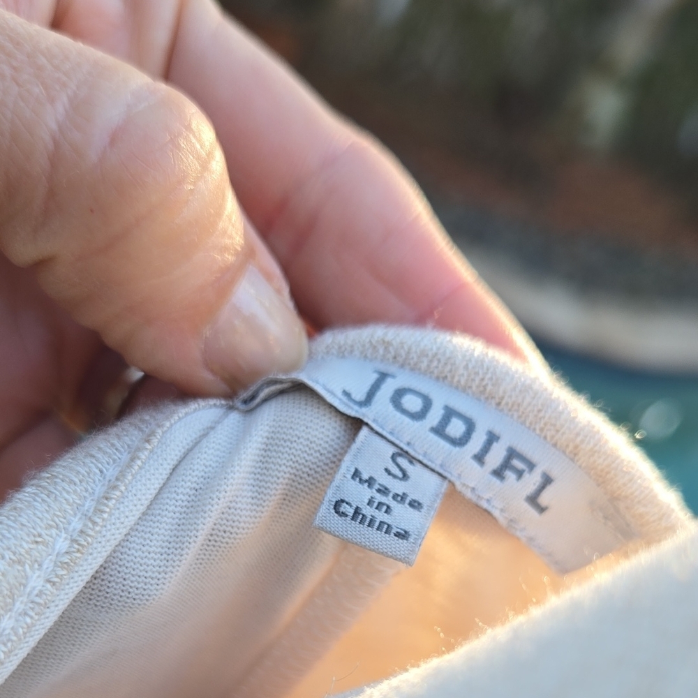 JODIFL Cream Garment - Picture 2 of 8